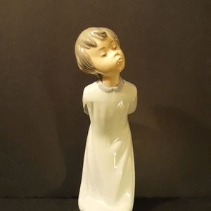 Zaphir Lladro "One Kiss" figurine